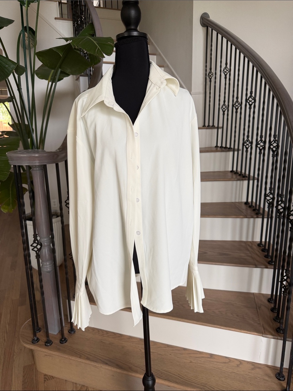 NWT Commense Cream Color Long Sleeve Button Up Blouse (M oversized)